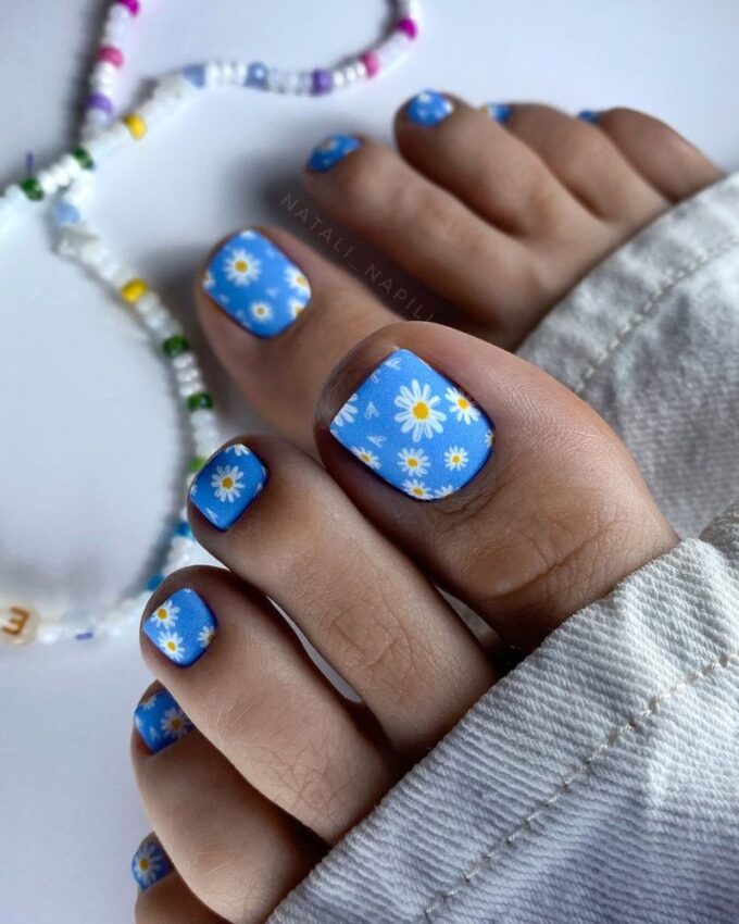 Art des ongles de pieds pour l'été