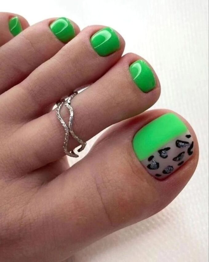 Designs d'ongles d'été pour les pieds