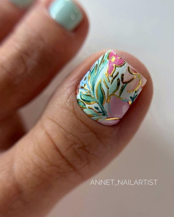 Art d'ongles pour pédicure